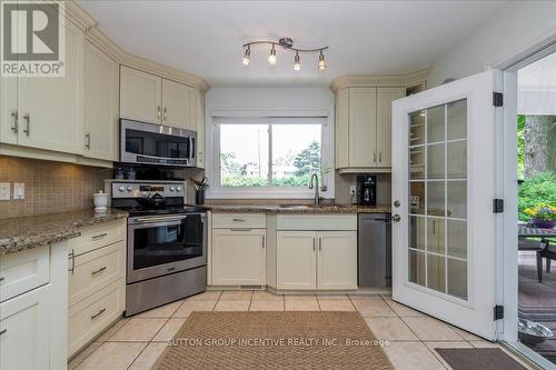 125 Gerald Avenue, Orillia, ON - Indoor Photo Showing Kitchen With Stainless Steel Kitchen