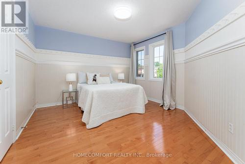 43 Buckhorn Avenue, Richmond Hill, ON - Indoor Photo Showing Bedroom