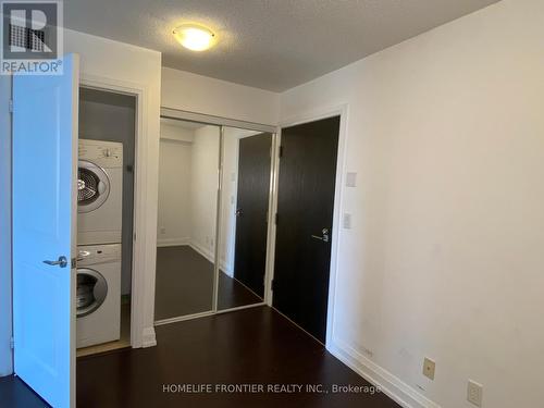 308 - 3520 Danforth Avenue, Toronto, ON - Indoor Photo Showing Laundry Room