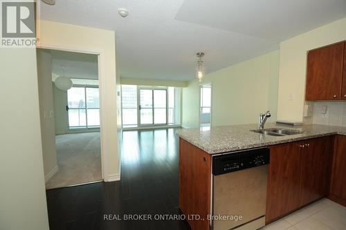 509 - 30 Grand Trunk Crescent, Toronto, ON - Indoor Photo Showing Kitchen With Double Sink