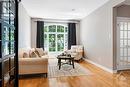10 Windgate Crescent, Kanata, ON  - Indoor Photo Showing Living Room 