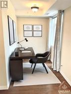 Virtually staged office - 