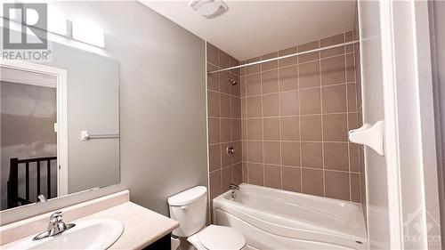 617 Sunburst Street, Gloucester, ON - Indoor Photo Showing Bathroom