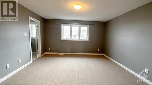 617 Sunburst Street, Gloucester, ON - Indoor Photo Showing Other Room