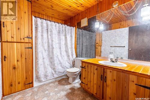 406 David Knight Lane, Saskatoon, SK - Indoor Photo Showing Bathroom
