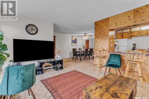 406 David Knight Lane, Saskatoon, SK - Indoor Photo Showing Living Room
