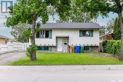 39 CAVENDISH STREET  Regina, SK S4N 1P1