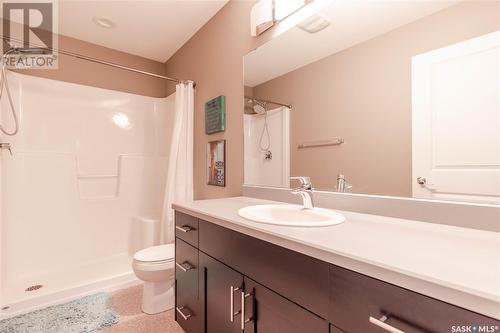 1231 2Nd Avenue N, Saskatoon, SK - Indoor Photo Showing Bathroom