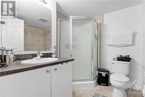 504 Reardon Private, Ottawa, ON - Indoor Photo Showing Bathroom
