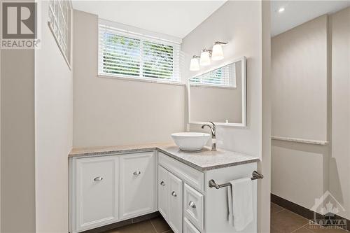 3 pc Lower Bathroom - 5426 Wadell Court, Manotick, ON - Indoor