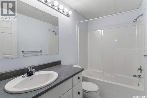 254 Beechmont Crescent, Saskatoon, SK - Indoor Photo Showing Bathroom