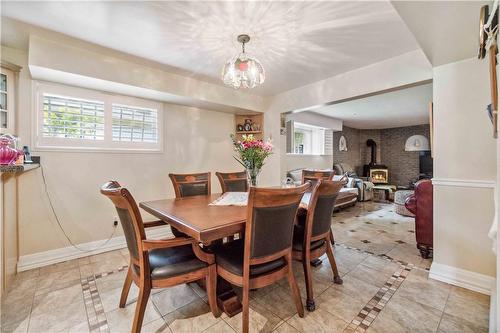 160 Gardiner Drive, Hamilton, ON - Indoor Photo Showing Dining Room