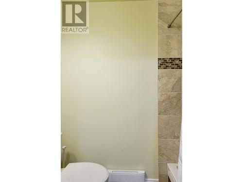 5 Driftwood Street, Kitimat, BC - Indoor Photo Showing Bathroom