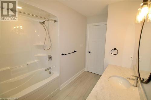 Lot 45 22Nd Avenue A, Hanover, ON - Indoor Photo Showing Bathroom