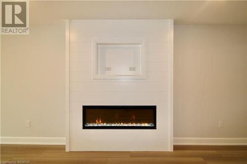 Lot 45 22Nd Avenue A, Hanover, ON - Indoor Photo Showing Living Room With Fireplace