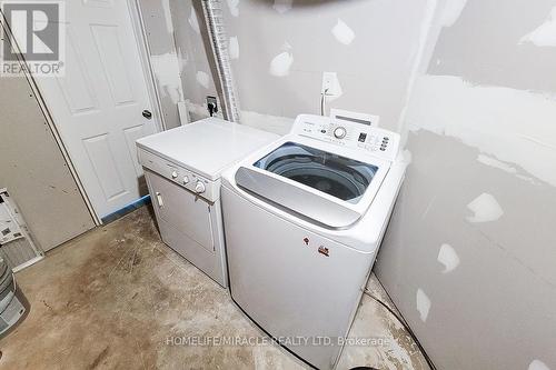 Bsmt - 18 Puritan Court, Hamilton, ON - Indoor Photo Showing Laundry Room