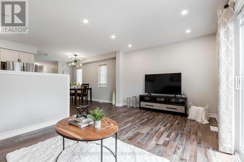 73 Sorrento Street, Kitchener, ON - Indoor Photo Showing Living Room