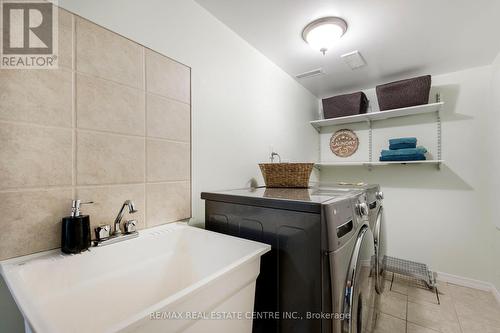 73 Sorrento Street, Kitchener, ON - Indoor Photo Showing Laundry Room