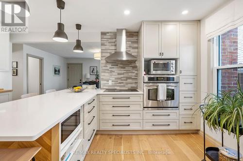 13851 Norton Line, Chatham-Kent, ON - Indoor Photo Showing Kitchen With Upgraded Kitchen