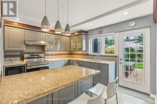 68 Aloma Crescent, Brampton, ON - Indoor Photo Showing Kitchen