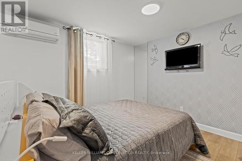 68 Aloma Crescent, Brampton, ON - Indoor Photo Showing Bedroom