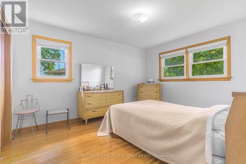 9 Summit Circle, Welland, ON - Indoor Photo Showing Bedroom