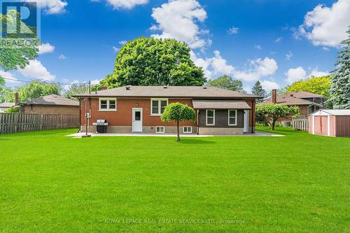 9 Summit Circle, Welland, ON - Outdoor With Backyard