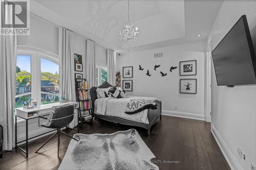 22 Birchcroft Road, Toronto, ON - Indoor Photo Showing Bedroom