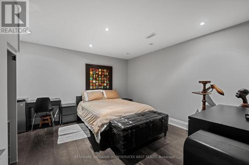 22 Birchcroft Road, Toronto, ON - Indoor Photo Showing Bedroom