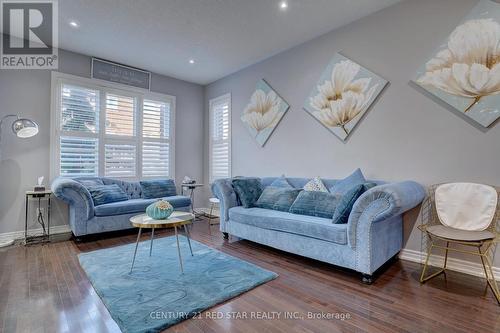 15 Tokara Avenue, Caledon, ON - Indoor Photo Showing Living Room