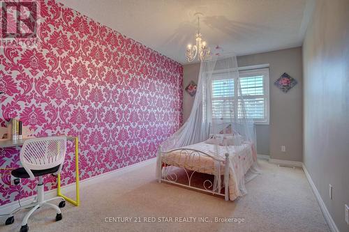 15 Tokara Avenue, Caledon, ON - Indoor Photo Showing Bedroom