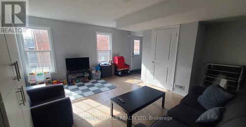 8 - 244 Penetanguishene Road, Barrie (Georgian Drive), ON - Indoor Photo Showing Living Room