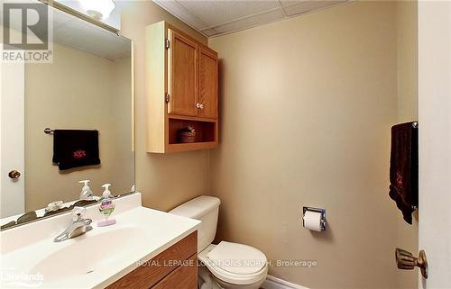 87 Little Lake Drive, Barrie (Little Lake), ON - Indoor Photo Showing Bathroom