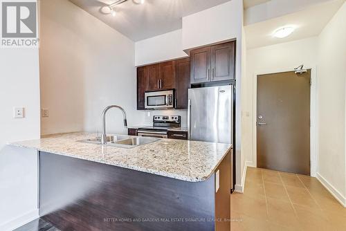 707 - 4065 Brickstone Mews, Mississauga, ON - Indoor Photo Showing Kitchen With Double Sink With Upgraded Kitchen