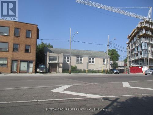 2611 Dundas Street W, Toronto (Junction Area), ON 