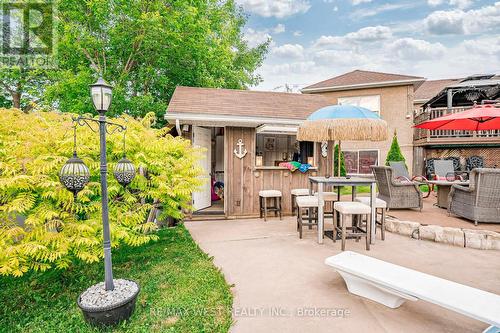 204 Simcoe Road, Bradford West Gwillimbury (Bradford), ON - Outdoor With Deck Patio Veranda