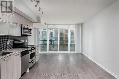 512W - 36 Lisgar Street, Toronto, ON - Indoor Photo Showing Kitchen