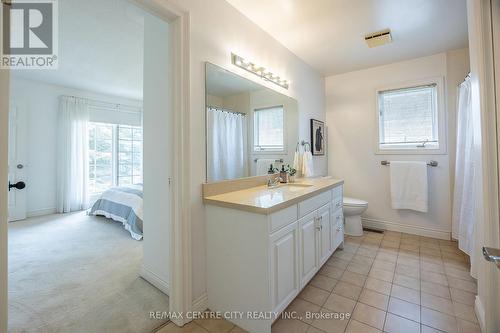 43 Ravine Ridge Way, London, ON - Indoor Photo Showing Bathroom