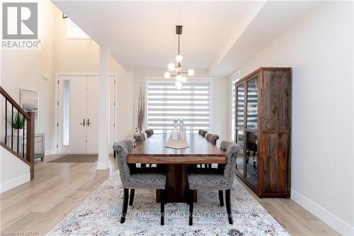 20 Valderrama Lane, St. Thomas, ON - Indoor Photo Showing Dining Room