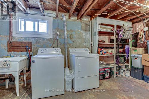 1354 Brydges Street, London, ON - Indoor Photo Showing Laundry Room