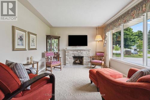 1235 Michael Street, London, ON - Indoor Photo Showing Living Room With Fireplace