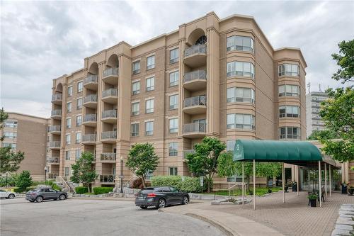 2075 Amherst Heights Drive|Unit #405, Burlington, ON - Outdoor With Facade