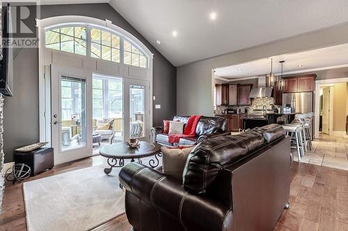 1458 Old Garden River Rd, Sault Ste. Marie, ON - Indoor Photo Showing Living Room