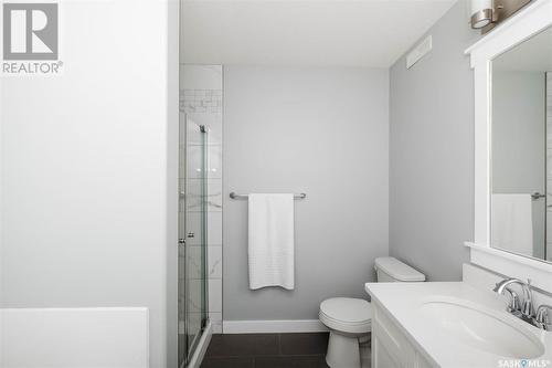 305 Butte Street, Pilot Butte, SK - Indoor Photo Showing Bathroom