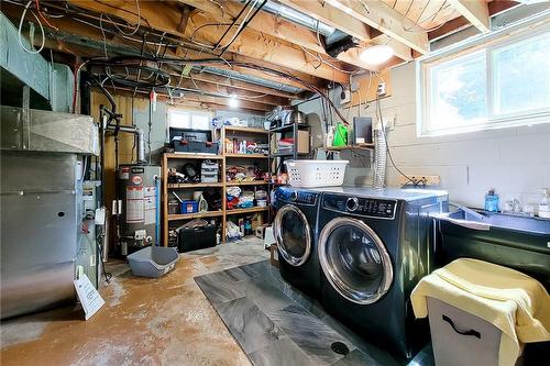 5426 Spruce Avenue, Burlington, ON - Indoor Photo Showing Laundry Room