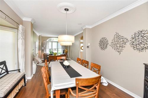 2516 Nicklaus Court, Burlington, ON - Indoor Photo Showing Dining Room