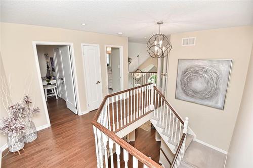 2516 Nicklaus Court, Burlington, ON - Indoor Photo Showing Other Room