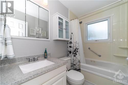 408 Pattie Drive, Carleton Place, ON - Indoor Photo Showing Bathroom