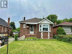 85 GLENMOUNT AVENUE  Hamilton, ON L8S 2L3