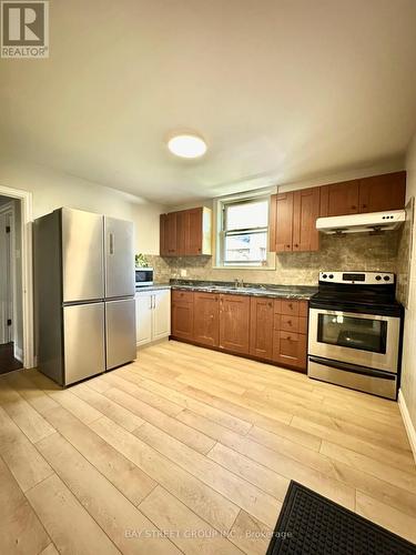 85 Glenmount Avenue, Hamilton, ON - Indoor Photo Showing Kitchen